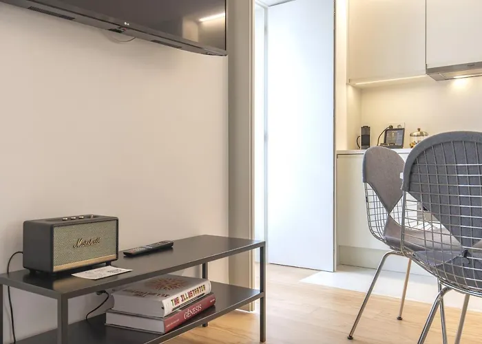 Ando Living - Douradores House